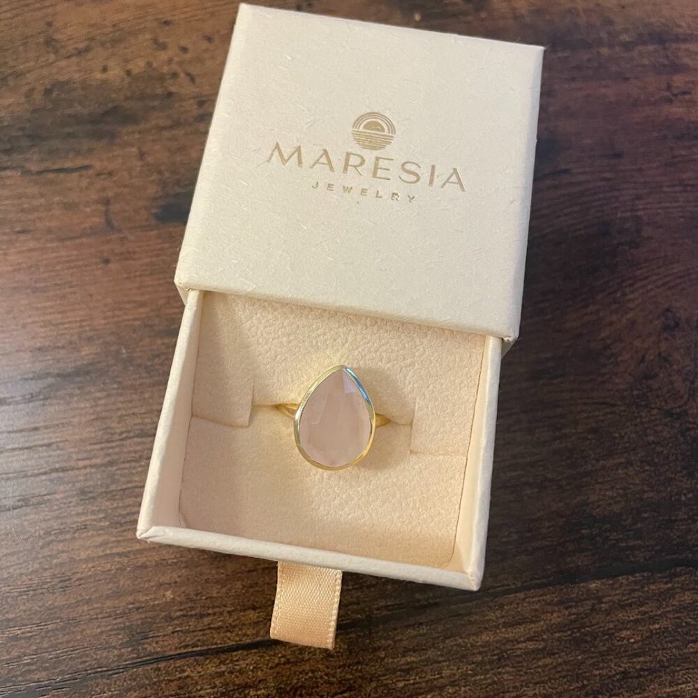 Rose Quartz Tear Drop Ring ~ 18k Gold Plated ~ Ring Size 6 - Picture 6 of 6